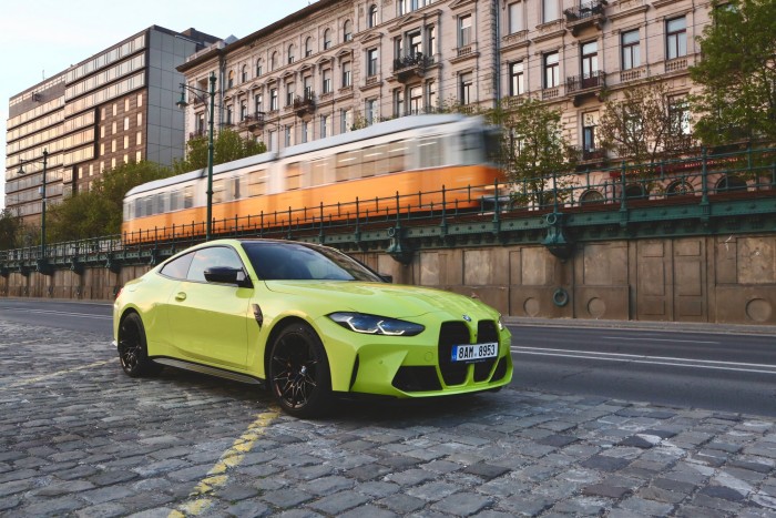 Illegális versenyzés a rendőrök orra előtt, az elkobzott autók ára ment az államkasszába 2 | Vezess Illegális versenyzés a rendőrök orra előtt, az elkobzott autók ára ment az államkasszába 2