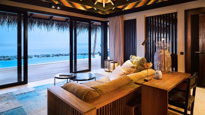 Valódi pezsgőben fürdetnek a Maldív-szigetek egyik luxushoteljében 2