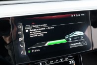 Magyar motortól gyorsabb az elektromos csúcs Audi 84