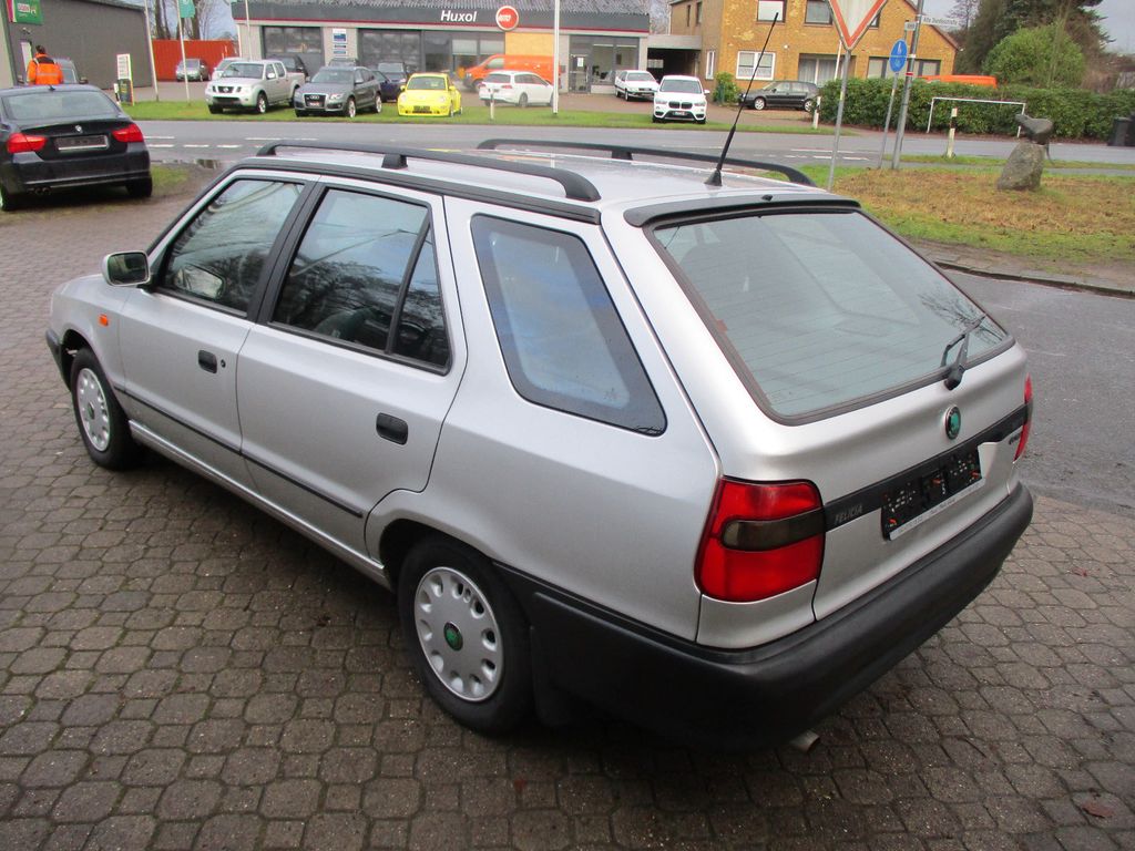 Megvennéd? – Fapados öreg tömegautó, de csodás állapotban egymillióért 2 | Vezess Megvennéd? – Fapados öreg tömegautó, de csodás állapotban egymillióért 2