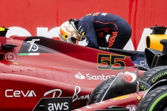 Ferrarival készül az új F1-es szezonra Verstappen