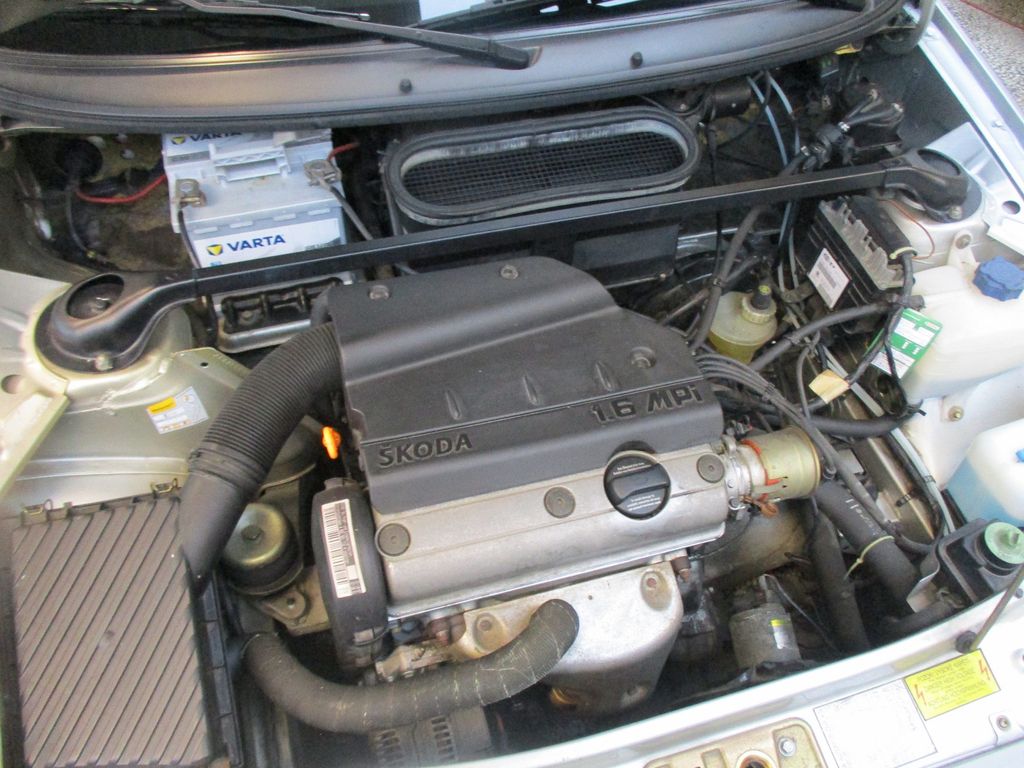 Megvennéd? – Fapados öreg tömegautó, de csodás állapotban egymillióért 4