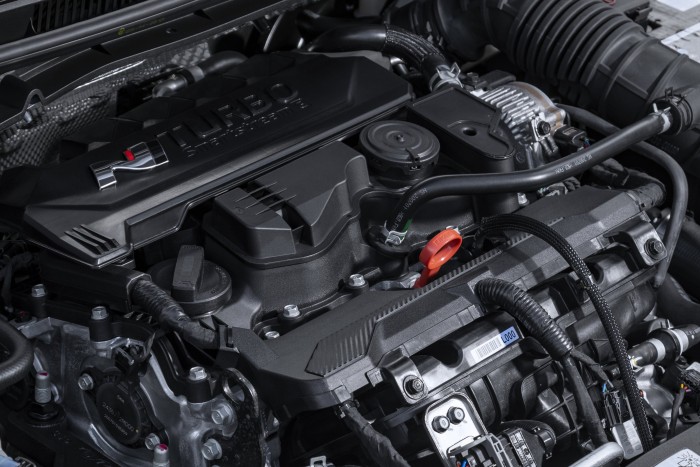 Városi kisautó 300 lóerővel 2 | Vezess Városi kisautó 300 lóerővel 2