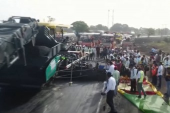 Világrekord: 75 kilométernyi utat aszfaltoztak le Indiában 5 nap alatt