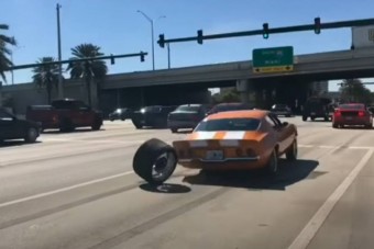 Gumiégetéssel akart vagánykodni, de végül mindenki rajta röhögött