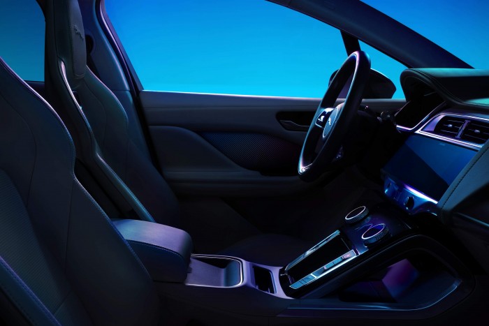 Letisztultabb lett a Jaguar villanyautója 6 | Vezess Letisztultabb lett a Jaguar villanyautója 6