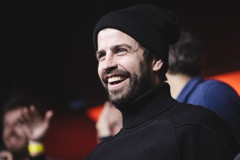 Két botrány között csendben megreformálja a focit Piqué