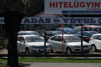 Továbbra is gyengélkedik a használtautó-import