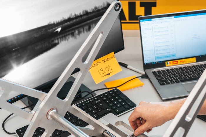 F1: Furfangosan árulta el a McLaren, mikor mutatják be új autójukat 2