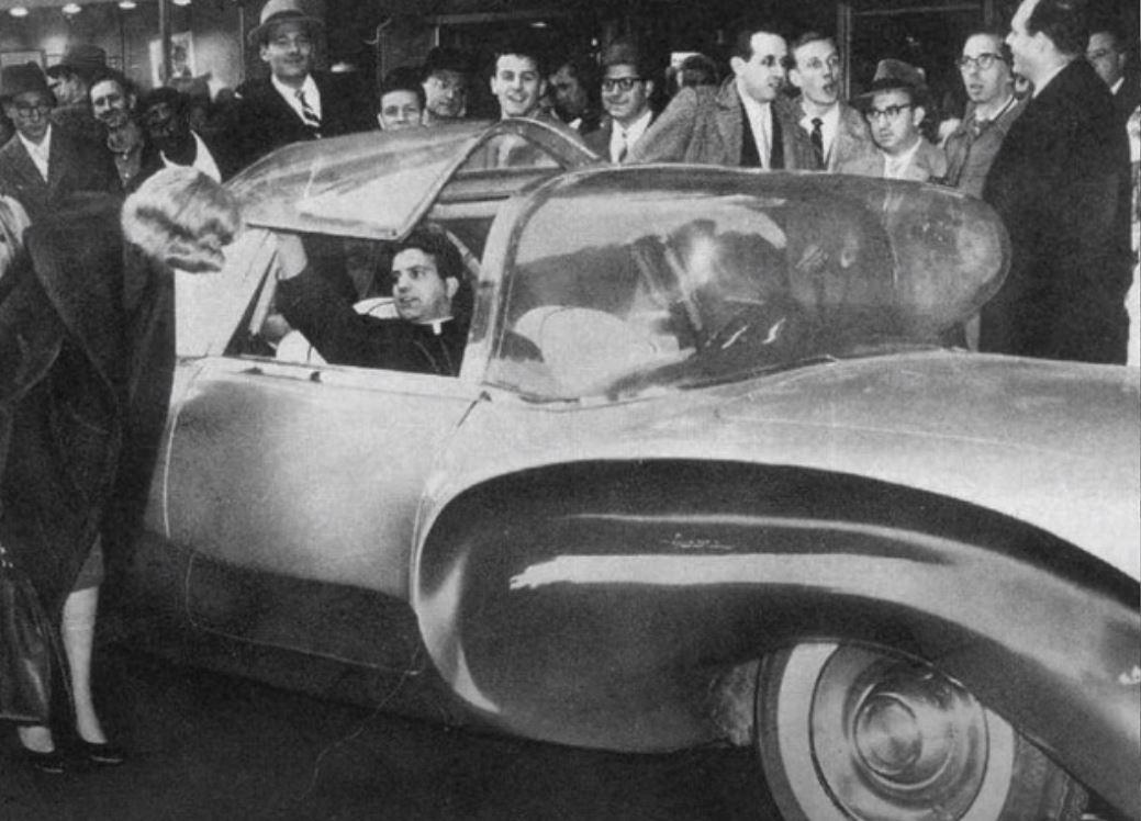 Rendkívül érdekes történet húzódik a világ legrondább autója mögött 4