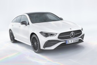 Megújultak a kecskeméti Mercedesek