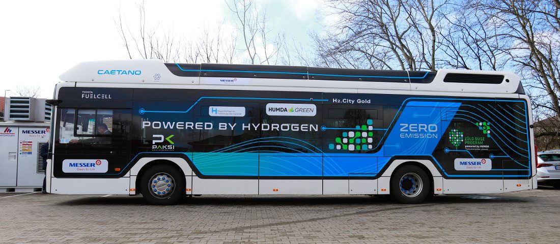 Kipróbáltuk a jövő buszát Pakson