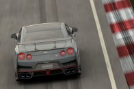 Civilizáltabb lett a Nissan GT-R 55