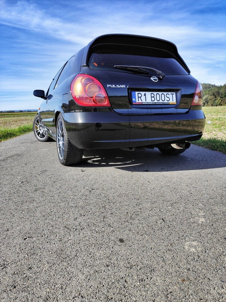 Olcsó, szürke átlagautó, de a motorháztető alatt komoly meglepetés lapul 2