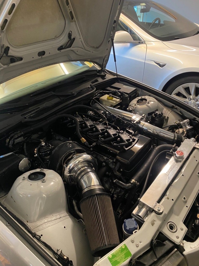 A gyönyör forrását rakták ennek a BMW-nek az orrába 3