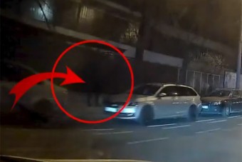 A rendőrök orra előtt, részegen állt keresztbe a Dózsa György úton