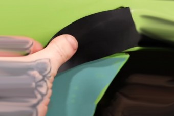 Szigszalaggal leragasztotta a Lamborghini indexét, aztán jött a meglepetés