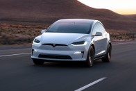 Belső levelezések szivárogtak ki a Tesla kamuvideójáról 1