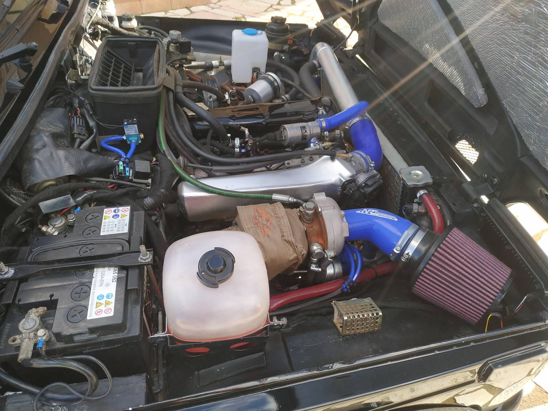 Szia, Uram! 300 lóerős Lada Niva, 22 colos kerekekkel érdekel? 5 | Vezess Szia, Uram! 300 lóerős Lada Niva, 22 colos kerekekkel érdekel? 5