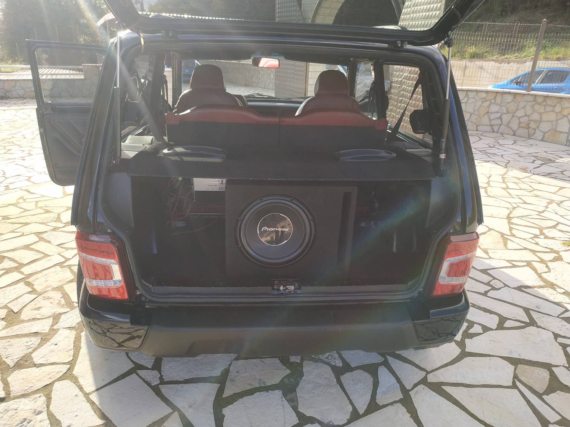 Szia, Uram! 300 lóerős Lada Niva, 22 colos kerekekkel érdekel? 9 | Vezess Szia, Uram! 300 lóerős Lada Niva, 22 colos kerekekkel érdekel? 9