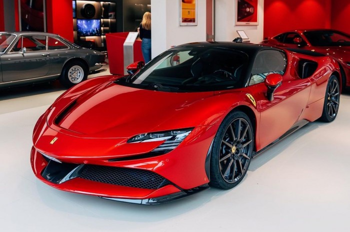 Ferrarival készül az új F1-es szezonra Verstappen 2