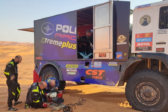 Dakar: Loeb megállíthatatlan, gondok a magyaroknál