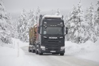 Nagyobb fülkét kapott Európa legerősebb kamionja 47