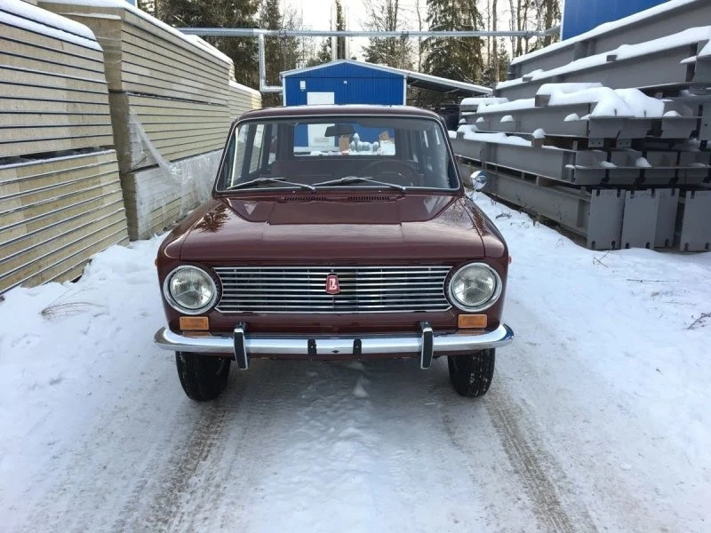 Rendkívüli Zsiguli került elő Oroszországban, 51 éves és egy vagyon az ára 2