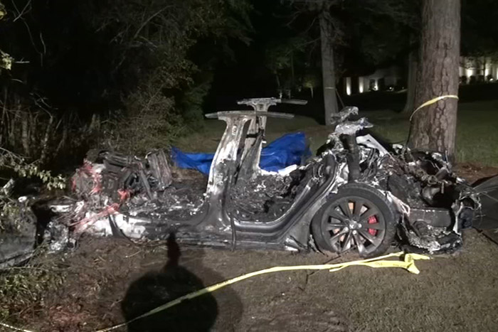 Megoldódott a vezető nélkül karambolozó Tesla rejtélye