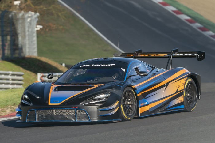 Még jobb lett a McLaren versenyautója 7 | Vezess Még jobb lett a McLaren versenyautója 7