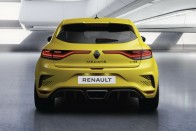 Limitált szériával búcsúzik a legsportosabb Renault 28