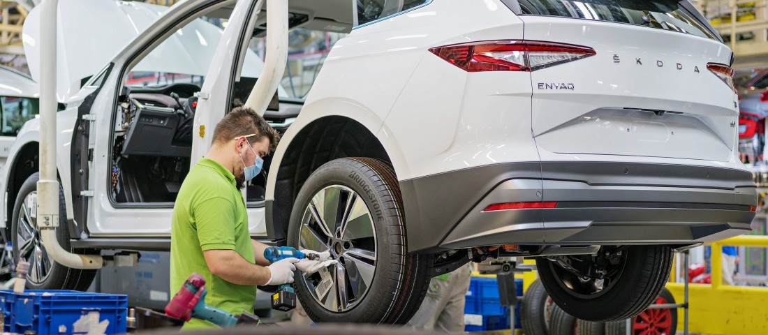 Mesterséges intelligencia segít gyártani a Škodákat