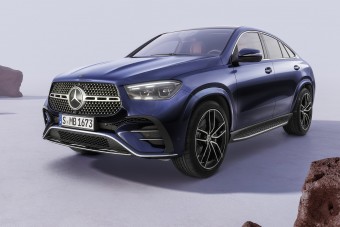 Kikupálódott a Mercedes nagy terepjárója