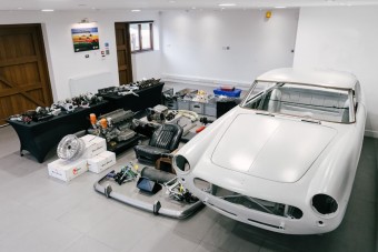 Ferrari-kirakós szigorúan felnőtteknek