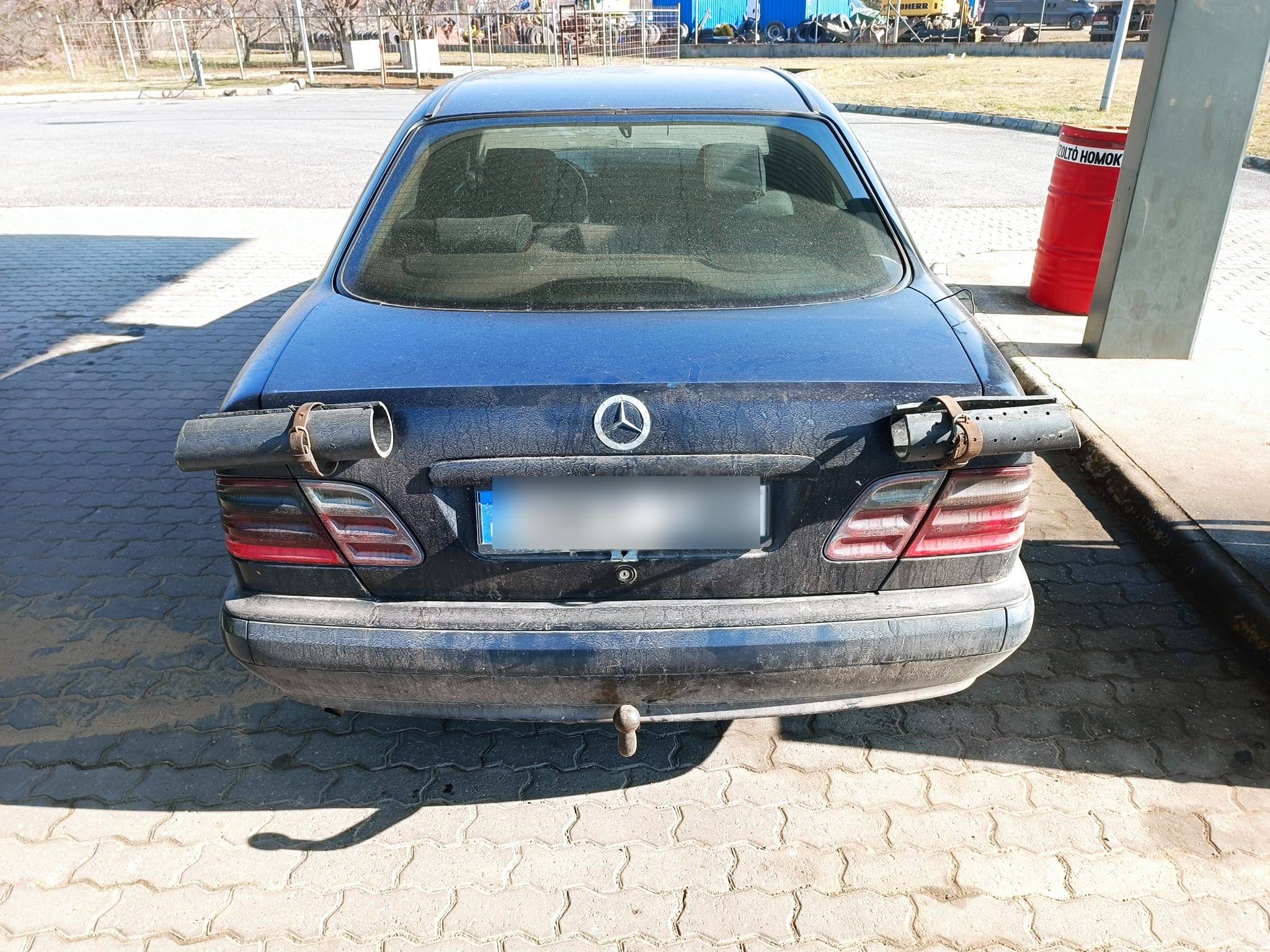 Lefotózták a tákolt bringaszállítók abszolút királyát 2