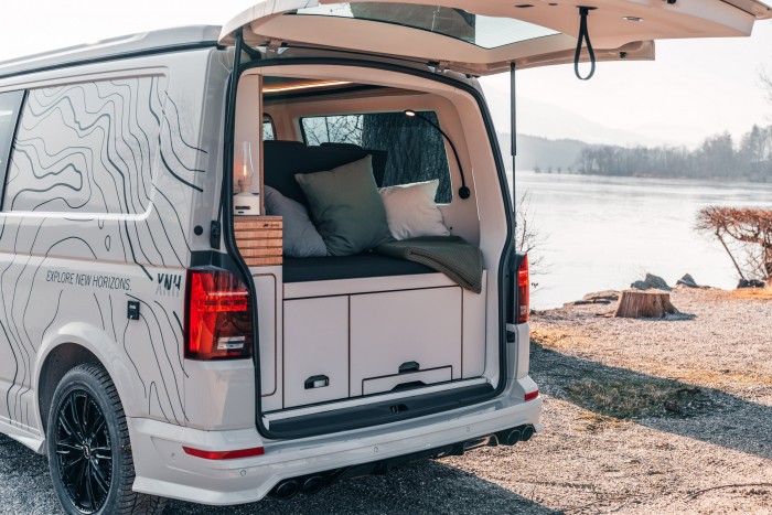 A te autódban hány konyha van? Mert ebben kettő! 9