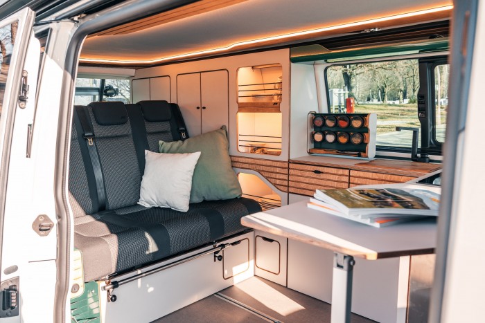 A te autódban hány konyha van? Mert ebben kettő! 7