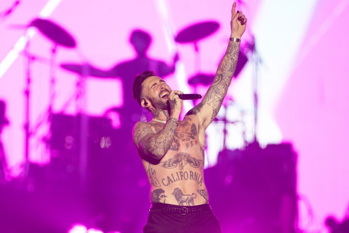 Átverte az autónepper a sztárt, most perel