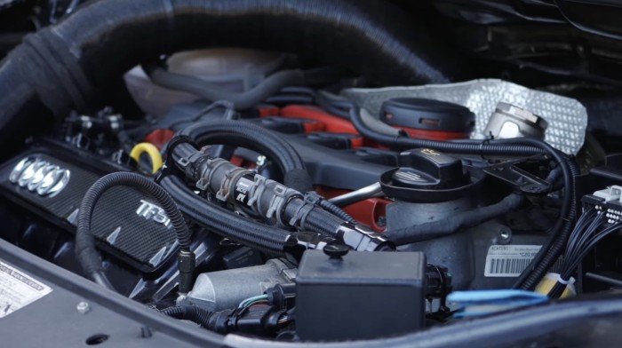 Melós gépnek tűnik, de közben leszakítja az arcod ez a Volkswagen 2