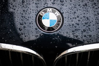 Megdől egy régi mítosz a magyar autósokról?