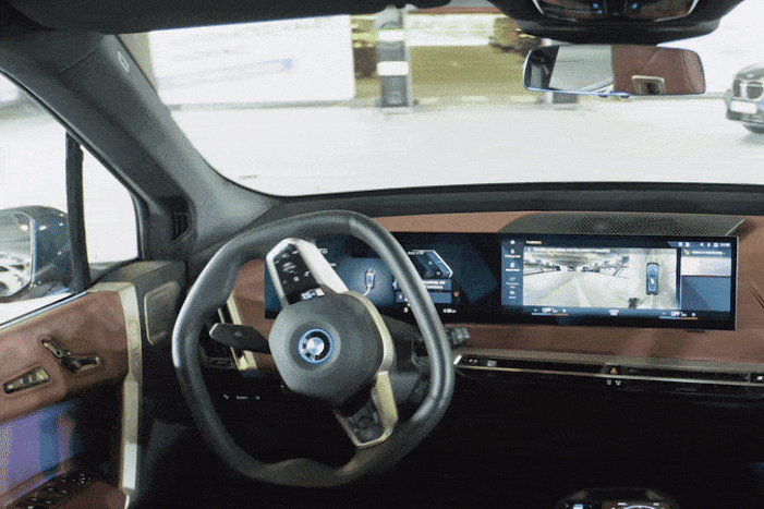 Bárhol parkol nélküled a BMW