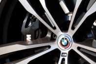 BMW, amibe a világ összes pénzét beletankolod, mégis örülsz neki 57