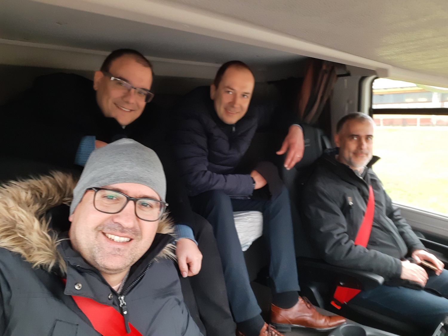 Már a MOL is az elektromosság felé kacsingat 4