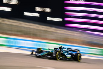 F1: Alonso villantott, de a Red Bull a leggyorsabb