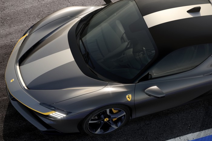 Volt rá pénze, mégsem vehetett Ferrarit