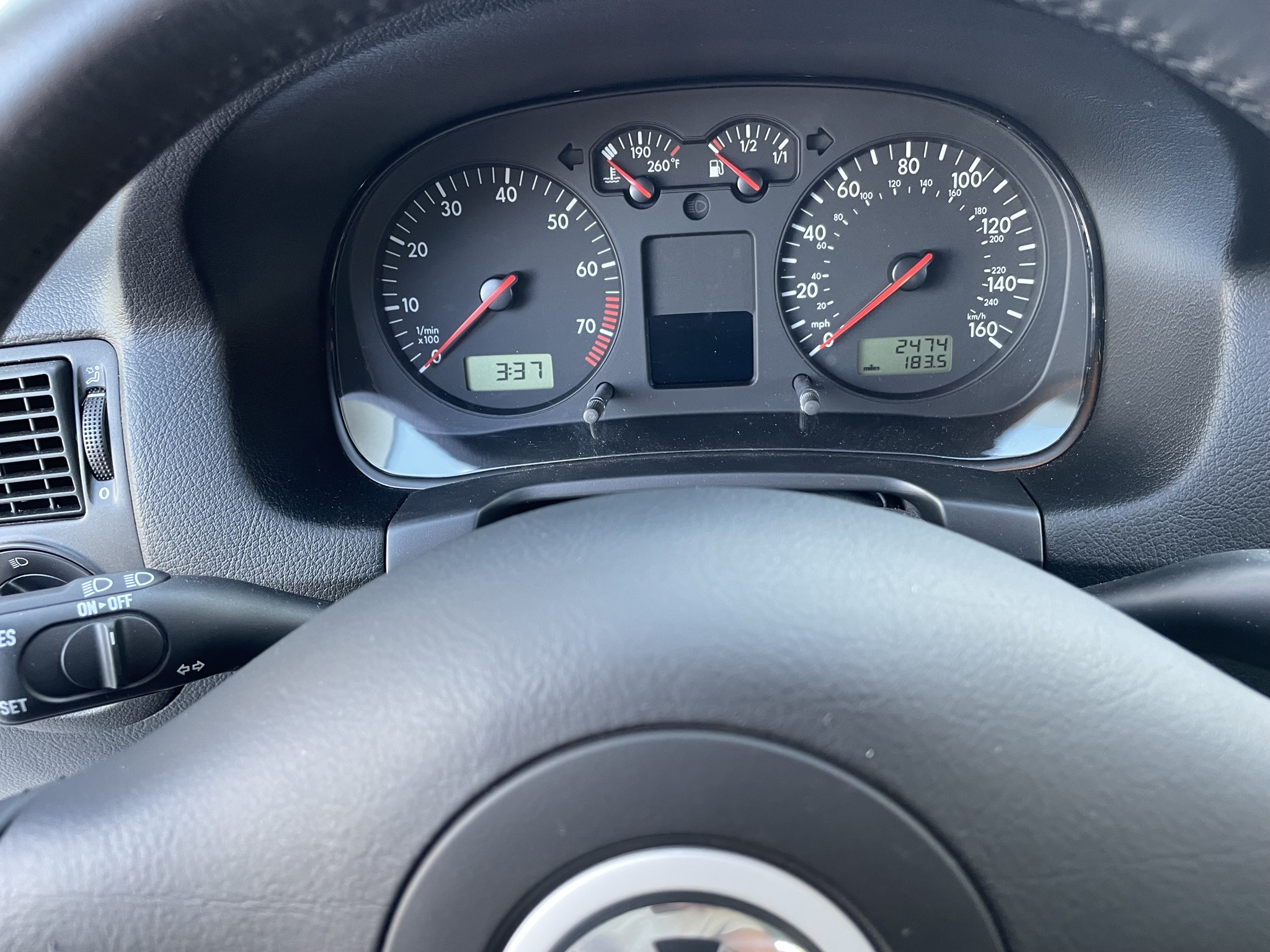 Így néz ki egy Volkswagen Golf IV-es, amiért elkérnek 9 milliót 3