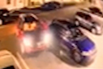 Beszorították, a lányára bízta a kiparkolást – hamar bekövetkezett a baj