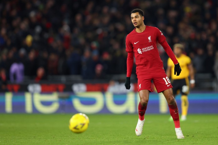 123 milliárdot szórtak el a fociklubok erre az öt játékosra egyetlen hónap alatt 2