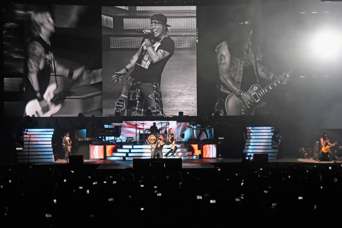 17 év után újra Budapestre jön a Guns n’ Roses