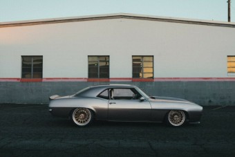 Klasszikus forma és modern technika tökéletes ötvözete ez a Camaro